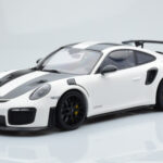 Porsche 911 GT2 RS 991.2 Weissach Package Fehér Fekete Magnézium Felnik Minichamps 1:18