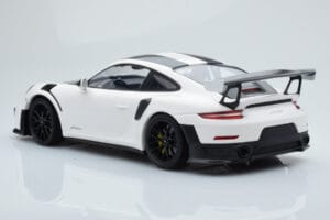 Porsche 911 GT2 RS 991.2 Weissach Package Fehér Fekete Magnézium Felnik Minichamps 1:18 153068309 Fém – 5. kép a 6-ből