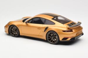 Porsche 911 991.2 Turbo S Exclusive Arany GT Spirit 1:18 GT444 Gyanta – 5. kép a 6-ből