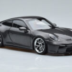 Porsche 911 992 GT3 Touring Package Szürke Norev 1:18 - image 5 of 7