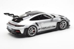 Porsche 911 992 GT3 Weissach Pack GT Ezüst Metallic Norev 1:18 187366 Fém – 3. kép a 8-ből
