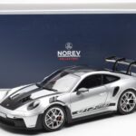 Porsche 911 992 GT3 Weissach Pack GT Ezüst Metallic Norev 1:18 - image 8 of 8