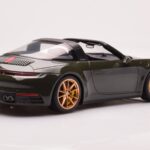 Porsche 911 992 Targa 4S Olívazöld GT Spirit 1:18 - image 2 of 6