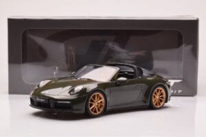 Porsche 911 992 Targa 4S Olívazöld GT Spirit 1:18 GT438 Gyanta – 6. kép a 6-ből