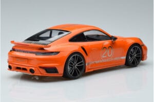 Porsche 911 992 Turbo S China 20th Anniversary Narancssárga Minichamps 1:18 155069171 Fém – 2. kép a 6-ből