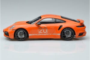 Porsche 911 992 Turbo S China 20th Anniversary Narancssárga Minichamps 1:18 155069171 Fém – 3. kép a 6-ből