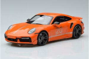 Porsche 911 992 Turbo S China 20th Anniversary Narancssárga Minichamps 1:18 155069171