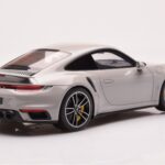 Porsche 911 992 Turbo S Crayon Szürke GT Spirit 1:18 - image 2 of 6