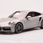 Porsche 911 992 Turbo S Crayon Szürke GT Spirit 1:18