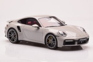 Porsche 911 992 Turbo S Crayon Szürke GT Spirit 1:18 GT431 Gyanta – 4. kép a 6-ből