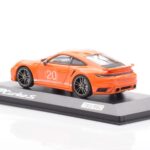 Porsche 911 992 Turbo S Gulf Narancssárga Minichamps 1:43 - image 3 of 4