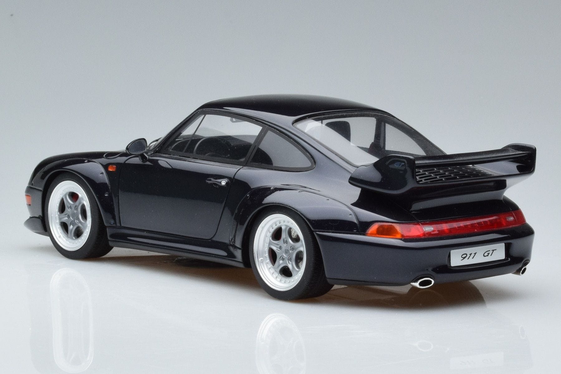 Porsche 911 993 GT Kék GT Spirit 1:18 GT750 Gyanta – 5. kép a 6-ből