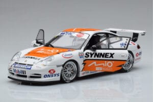 Porsche 911 996 GT3 R #1 C. Kwan Carrera Cup Asia 2004 AUTOart 1:18 80487 Fém – 2. kép a 7-ből