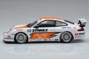 Porsche 911 996 GT3 R #1 C. Kwan Carrera Cup Asia 2004 AUTOart 1:18 80487 Fém – 4. kép a 7-ből