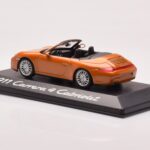 Porsche 911 997 Carrera 4 Kabrió Narancssárga Metál Minichamps 1:43 - image 3 of 4
