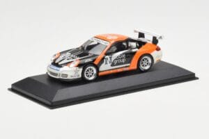 Porsche 911 997 GT3 Cup Noble Group #6 D. Watts Carrera Cup GB 2009 Minichamps 1:43 400076409 Fém – 2. kép a 4-ből