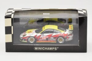 Porsche 911 997 GT3 RSR #31 J. Bergmeister / P. Long / L. Luhr 12 Hours of Sebring Class Winners 2005 Minichamps 1:43 4000564 – 4. kép a 4-ből