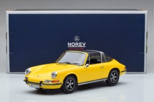 Porsche 911 E Targa Norev 1:18 187643 Fém – 7. kép a 7-ből