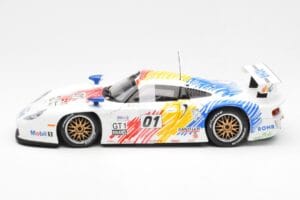 Porsche 911 GT1 #1 A. McNish / R. Sullivan / U. Alzen Rohr Motorsport Daytona 24 Hours 1998 UT Models 1:18 39611 Fém – 3. kép a 6-ből