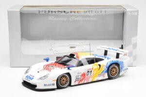 Porsche 911 GT1 #1 A. McNish / R. Sullivan / U. Alzen Rohr Motorsport Daytona 24 Hours 1998 UT Models 1:18 39611 Fém – 6. kép a 6-ből