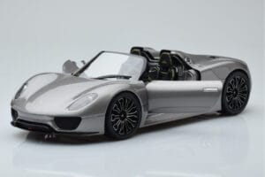 Porsche 918 Spyder Prototípus Szürke Metál Minichamps 1:18 110060030 Fém – 2. kép a 7-ből
