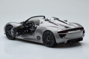 Porsche 918 Spyder Prototípus Szürke Metál Minichamps 1:18 110060030 Fém – 6. kép a 7-ből