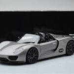 Porsche 918 Spyder Prototípus Szürke Metál Minichamps 1:18 - image 7 of 7
