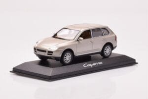 Porsche Cayenne 9PA Bézs Minichamps 1:43 WAPC2000513 Fém – 2. kép a 4-ből