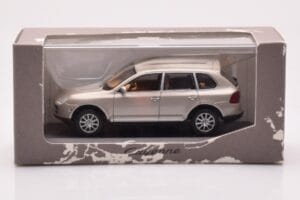 Porsche Cayenne 9PA Bézs Minichamps 1:43 WAPC2000513 Fém – 4. kép a 4-ből