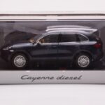 Porsche Cayenne 9PA Diesel Sötétkék Minichamps 1:43 - image 4 of 4
