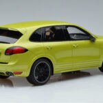 Porsche Cayenne GTS 92A Peridot Zöld GT Spirit 1:18 - image 2 of 6