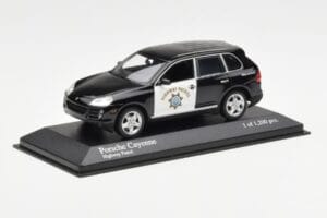 Porsche Cayenne 9PA Highway Patrol Minichamps 1:43 400066291 Fém – 2. kép a 4-ből