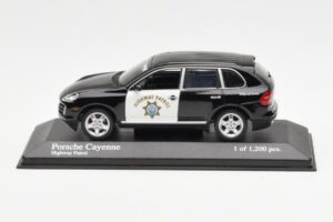 Porsche Cayenne 9PA Highway Patrol Minichamps 1:43 400066291