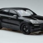 Porsche Cayenne E3 S Coupe Minichamps 1:18 187673 Fém - image 4 of 6