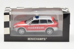 Porsche Cayenne S Feuerwehr Minichamps 1:43 WAPC02060116 Fém – 4. kép a 4-ből