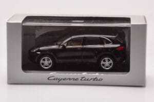 Porsche Cayenne 92A Turbo Fekete Minichamps 1:43 WAP0200050B Fém – 4. kép a 4-ből