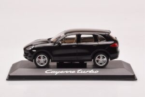 Porsche Cayenne 92A Turbo Fekete Minichamps 1:43