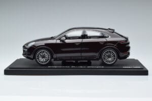 Porsche Cayenne Turbo Coupe Mahagóni Norev 1:18 WAP0213190K Fém – 4. kép a 8-ből