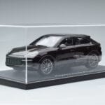 Porsche Cayenne Turbo Coupe Mahagóni Norev 1:18 WAP0213190K Fém - image 7 of 8