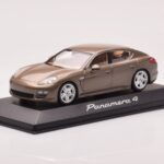 Porsche Panamera 970 4 Bézs Metál Minichamps 1:43 - image 2 of 4