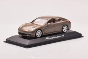Porsche Panamera 970 4 Bézs Metál Minichamps 1:43 WAP02000319 Fém – 2. kép a 4-ből