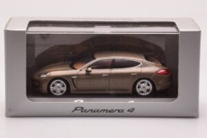 Porsche Panamera 970 4 Bézs Metál Minichamps 1:43 WAP02000319 Fém – 4. kép a 4-ből