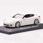 Porsche Panamera 970 Diesel Carrara Fehér Minichamps 1:43 - image 2 of 4