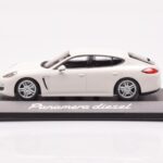Porsche Panamera 970 Diesel Carrara Fehér Minichamps 1:43