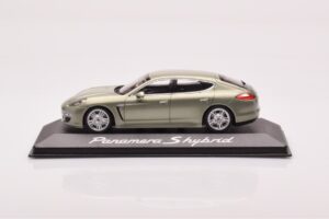 Porsche Panamera 970 S Hybrid Critall Zöld Minichamps 1:43
