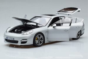 Porsche Panamera 970 Turbo Ezüst Norev 1:18 187609 Fém – 2. kép a 7-ből