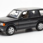 Range Rover P38 4.6 HSE Fekete Metál AUTOart 1:18