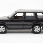 Range Rover P38 4.6 HSE Fekete Metál AUTOart 1:18 - image 4 of 9