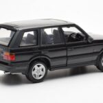 Range Rover P38 4.6 HSE Fekete Metál AUTOart 1:18 - image 6 of 9