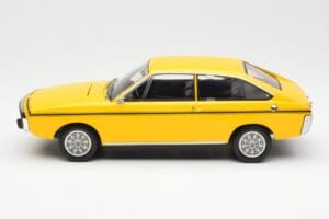 Renault 15 TL Sárga Fekete Norev 1:18 185351 Fém – 3. kép a 6-ből